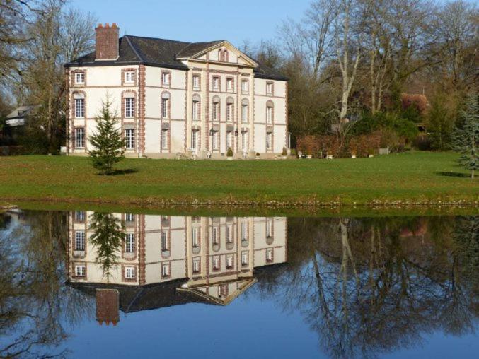 Chambre Le Notre Le Domaine Des Jardins De Bracquetuit Exteriör bild