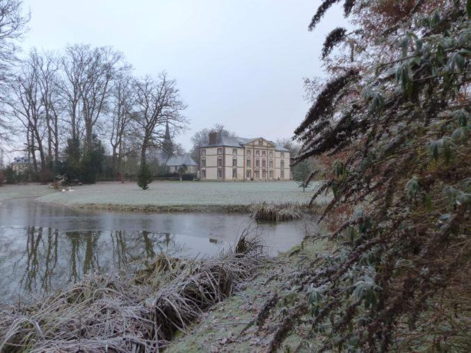 Chambre Le Notre Le Domaine Des Jardins De Bracquetuit Exteriör bild