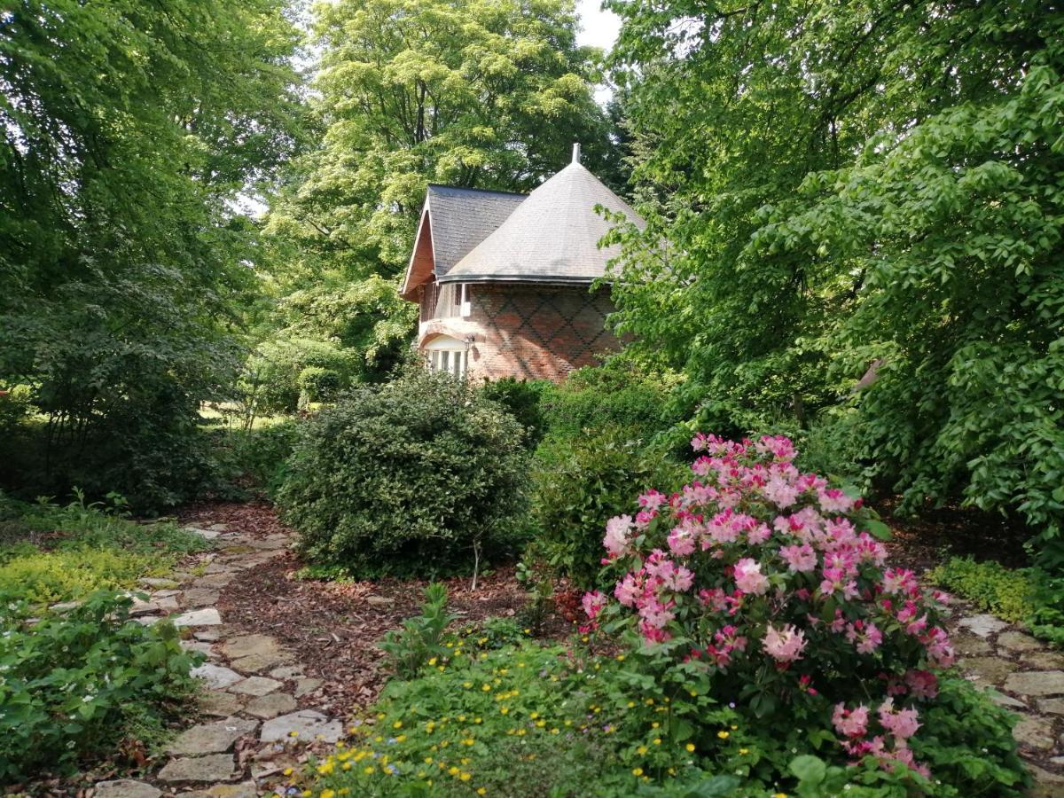 Chambre Le Notre Le Domaine Des Jardins De Bracquetuit Exteriör bild